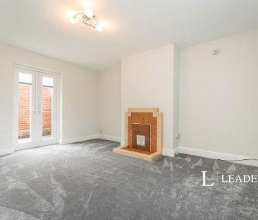 2 bedroom terraced house to rent - Photo 4