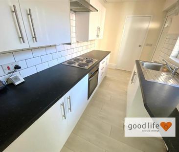 2 bedroom terraced house to rent - Photo 5