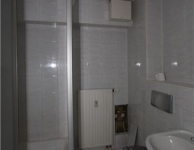 Gemütliche DG-Wohnung mit Laminat – ID 317 - Photo 1