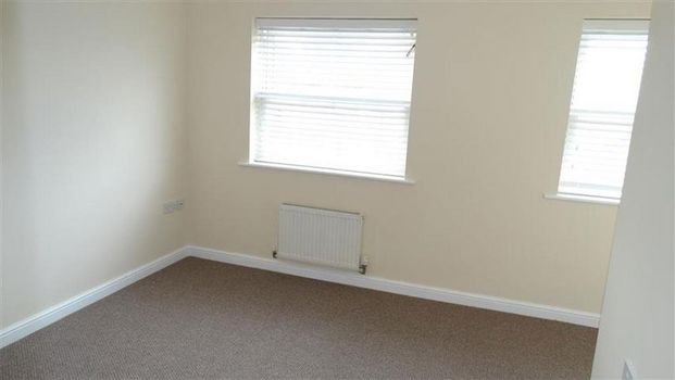 2 bedroom semi-detached house to rent - Photo 1