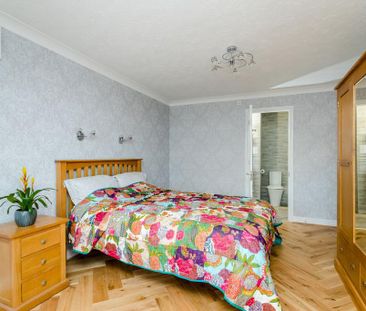 5 bedroom bungalow to rent - Photo 5