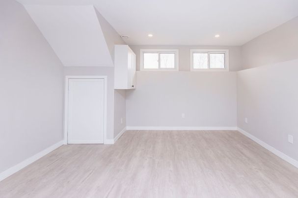 990 St Jacques St, Rockland, ON K4K 1C1 - Photo 1