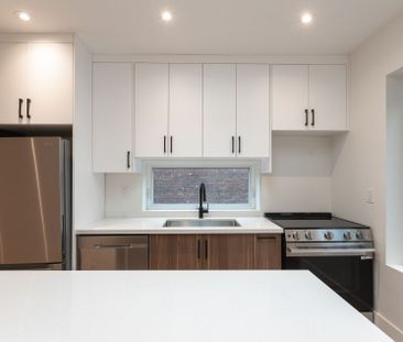 For Lease - 84 Sparkhall Avenue Unit# Upper Floor, Toronto, Ontario - Photo 4