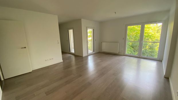 Location Appartement 3 pièces 64m² BRUGES 33520 - Photo 1