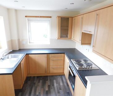 2 bedroom apartment to rent - Photo 4