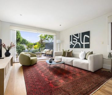 A Forever Parkside Family Home With Double Garaging - Photo 3