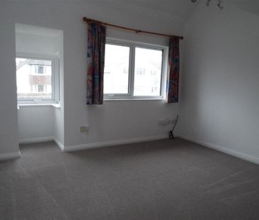 2 bedroom maisonette to rent - Photo 5