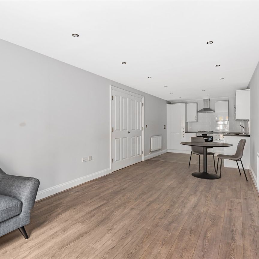 The Picture House, Reading, RG1 7AJ - Photo 1