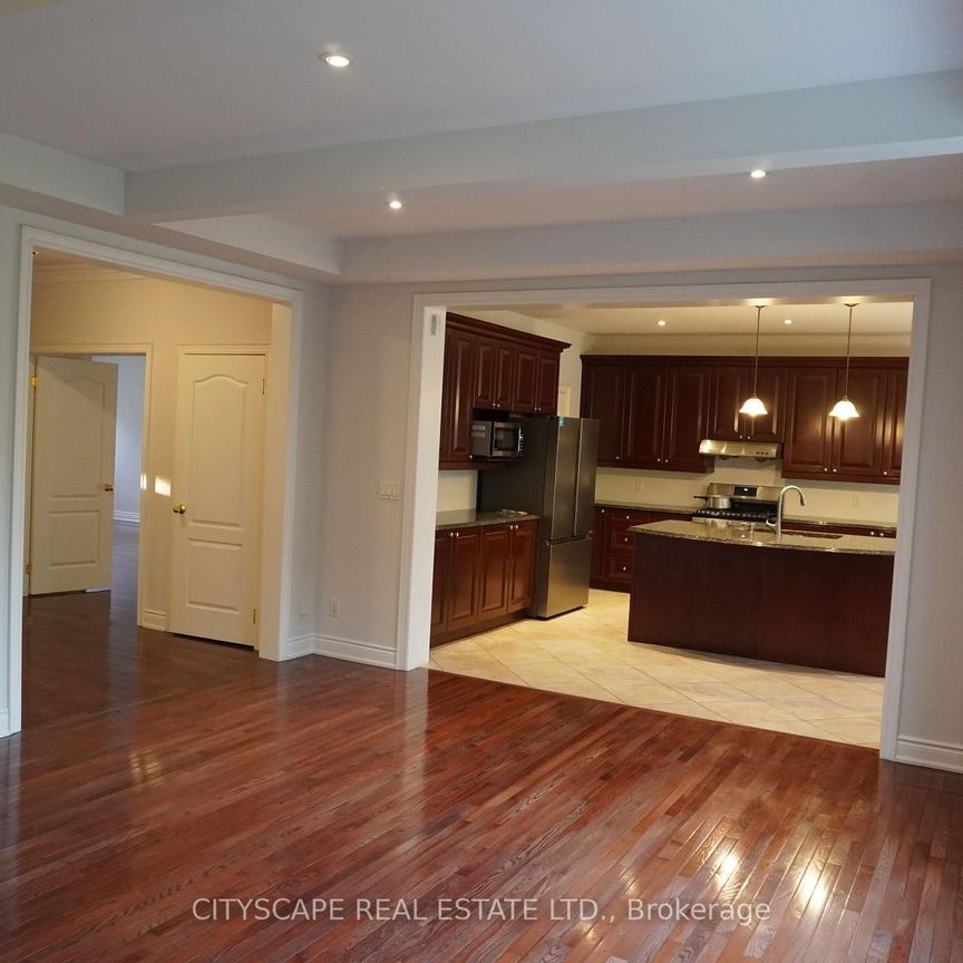For Lease - 536 Canyon Street, Mississauga, Ontario - Photo 1