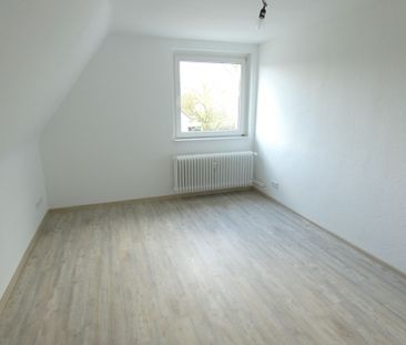 Gemütliche Dachgeschosswohnung in ruhiger Lage – wird aktuell moder... - Photo 4