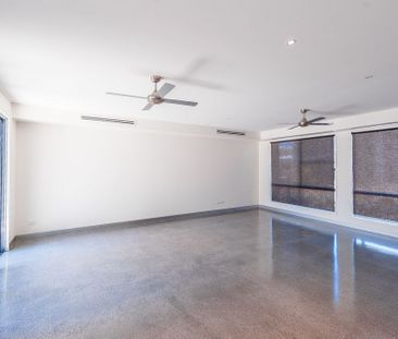 Pristine Living in the Heart of Maroochydore! - Photo 6