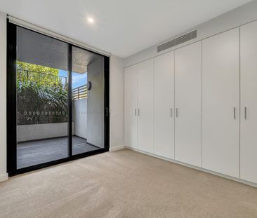 Sunlit ground floor apartment - Photo 2