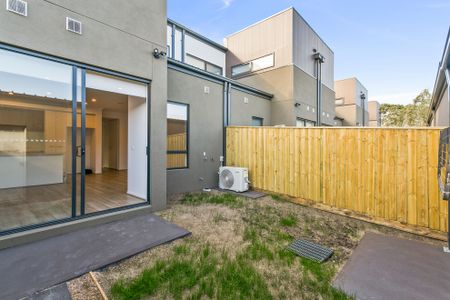 The Perfect Blend of Comfort, Quality & Everyday Convenience! - Photo 5