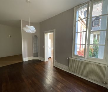 Location Appartement 5 pièces 117m² BOURGES 18000 - Photo 1