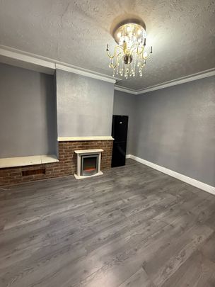 2 Bed Terraced House, Cowper Terrace, LS9 - Photo 1