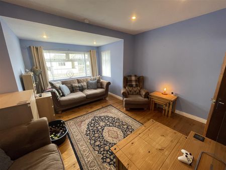 24 Formby Park, - Photo 2