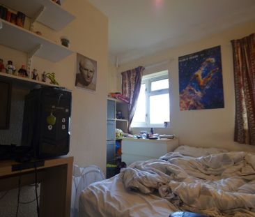 6 bedroom Property to rent - Photo 6