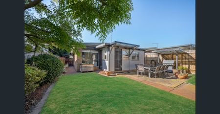 Beachside Living – Just 300m to the Foreshore! - Photo 5