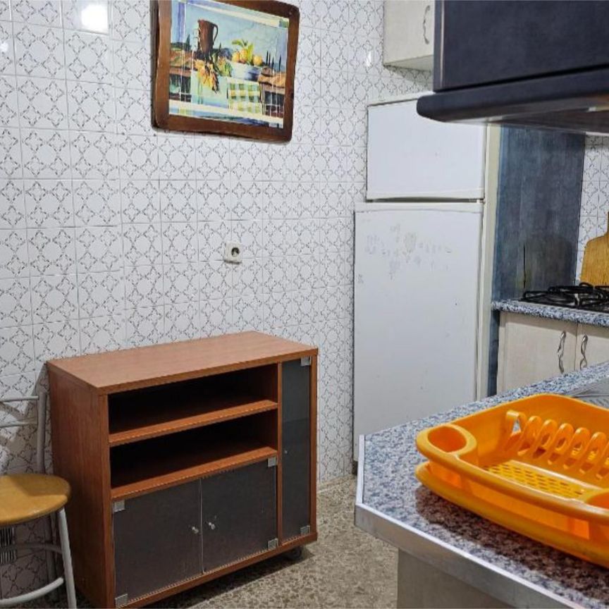 Piso de alquiler en Calle Loja, 17, Capuchinos - Los Olivos - Photo 1