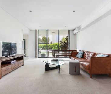 Modern Apartment Close to Station with Large Private Courtyard - Photo 5