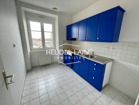 Location Appartement 3 pièces 85m² AVRANCHES 50300 - Photo 5