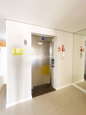 Apartamento com 2 quartos e 45m² para alugar em Humaitá, Porto Alegre. - Photo 1