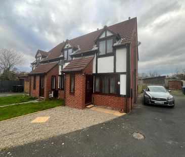 2 bedroom end of terrace house to rent - Photo 3