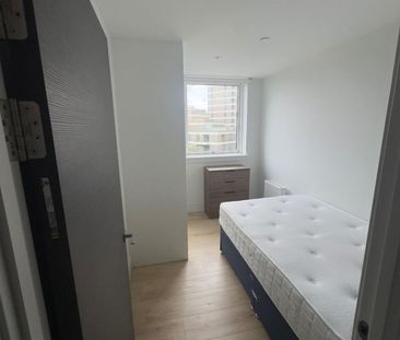 Room in a Shared Flat, Boston House, HA9 - Photo 3