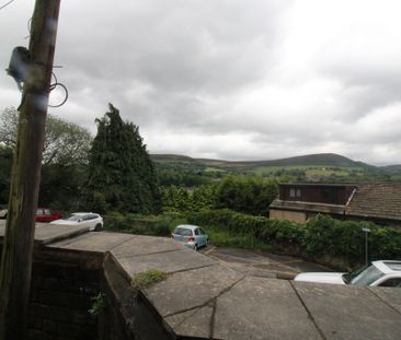 2 bed flat to rent in Manchester Road, Ashton-Under-Lyne, OL5 - Photo 3