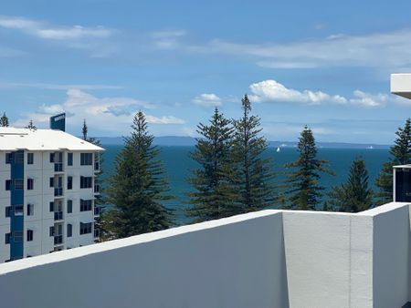 Unit at Scarborough Beach - with Rooftop Access - Photo 3