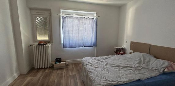 Location Appartement 2 pièces 46m² ST NAZAIRE 44600 - Photo 2