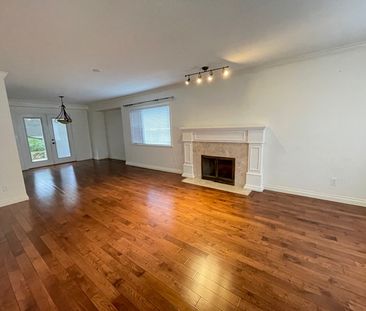 Spacious and Bright Three Bedrooms Plus Games Room (4th Bed) and Th... - Photo 4