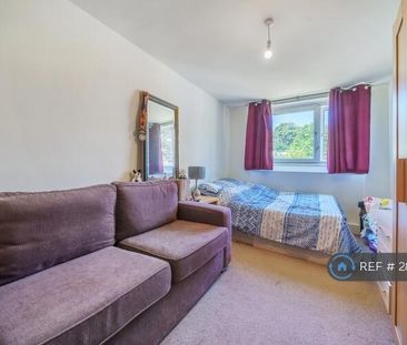 3 bedroom maisonette to rent - Photo 5
