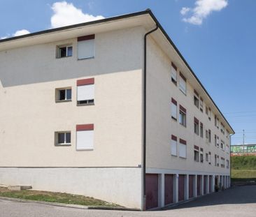 Appartement de 4 pièces au 1er étage dans un quartier calme de St-Prex - Foto 1