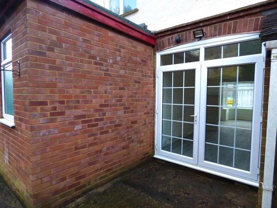 Meyrick Avenue, Luton, LU1 - Photo 1