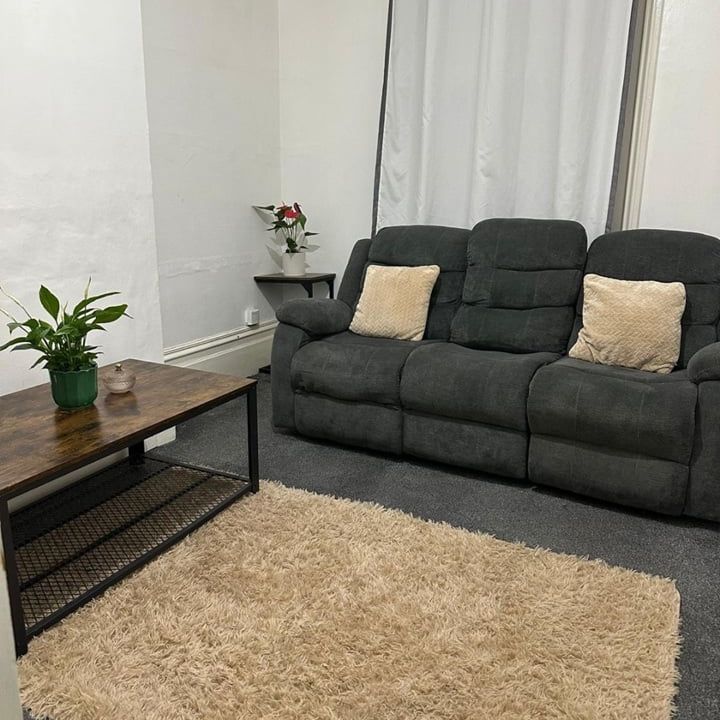 1 Bed Flat, Blackheath, SE3 - Photo 1