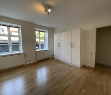 <b>Velindrettet og lys lejlighed i hjertet af Aalborg</b> - Photo 4