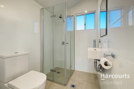 “Open Home: Wednesday 8th October 4:45PM - 5:00PM & Saturday 11th October T.B.A” - Photo 4