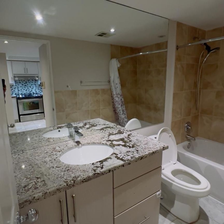 For Lease - 33 University Avenue Unit# 204, Toronto, Ontario - Photo 1