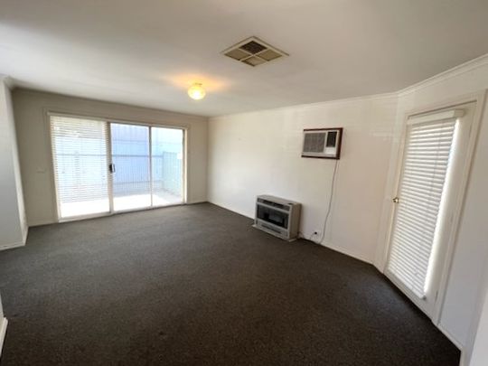 2 Bedroom Unit In The Heart Of Town - Photo 1