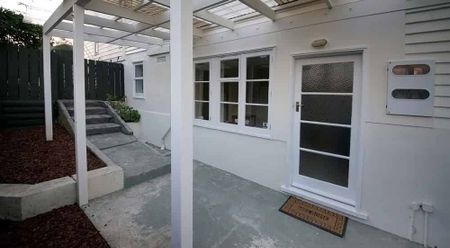 Studio apartment with 1 bathroom. - Photo 2