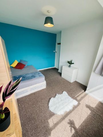 Room in a Shared House, Couples Allowed, SW16 - Photo 4