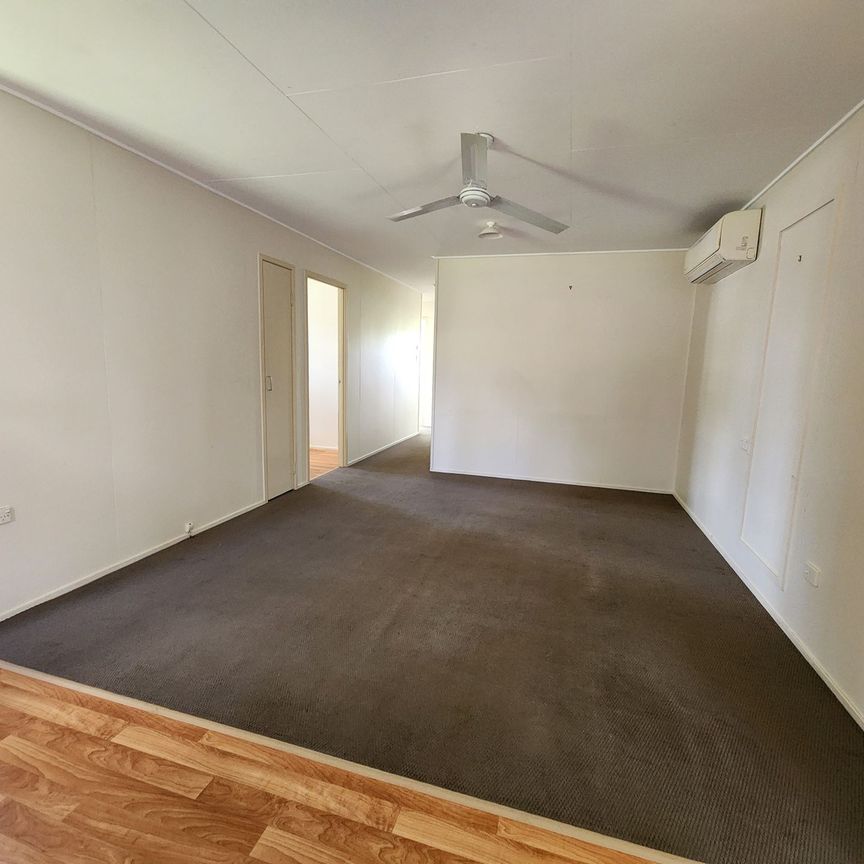 Break Lease 3-Bedroom Rental Home in Dysart 4745 QLD - Photo 1