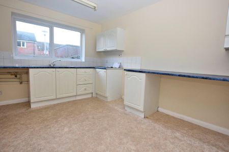 Griston - Photo 2