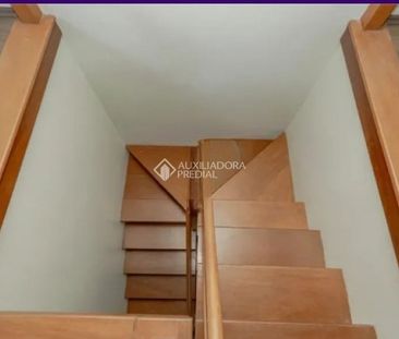 Casa em Condomínio com 4 quartos e 195m² para alugar em Menino Deus... - Photo 1