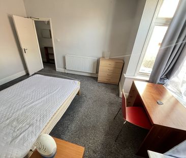 Room in a Shared House, Highfield Road, NG7 - Photo 3