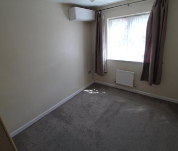 5 bedroom townhouse to rent - Photo 2