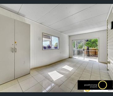 Extra Large Air Conditioned Bedroom | Rent includes Electricity, Wi... - Photo 2