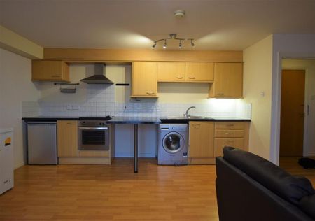 2 bedroom apartment to rent - Photo 4