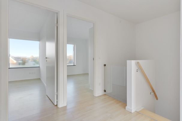 Moderne 4 værelses rækkehus - Foto 1